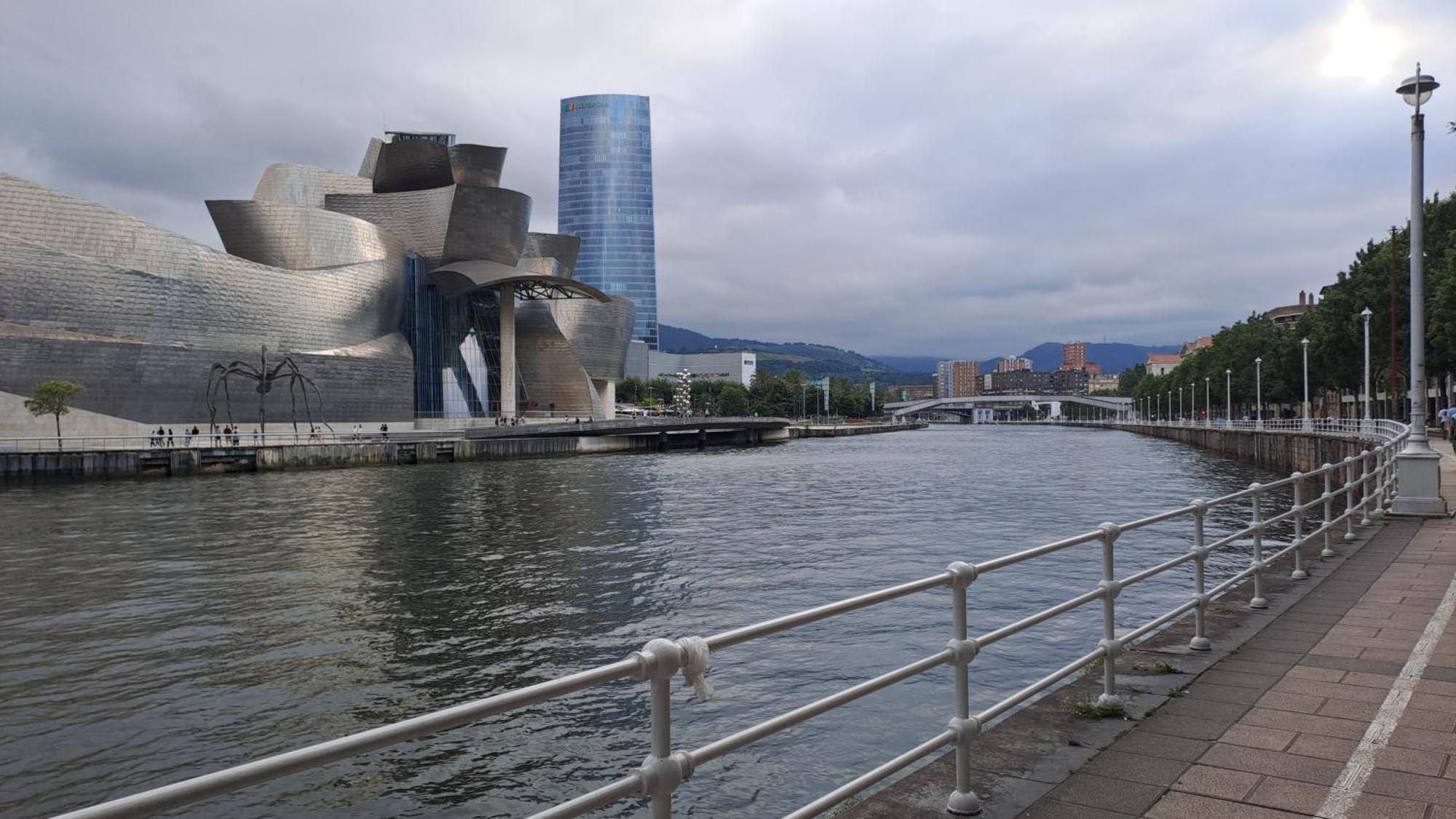 Bilbao, A Un Paso. Lägenhet Exteriör bild